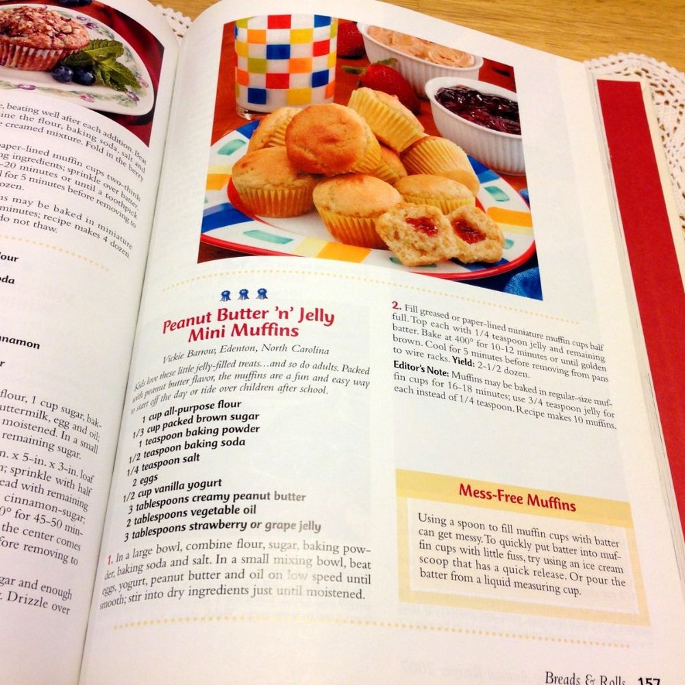 Contest Winning Recipes, Taste of Home Annual Recipes cookbook 2007 - Picture 5 of 8